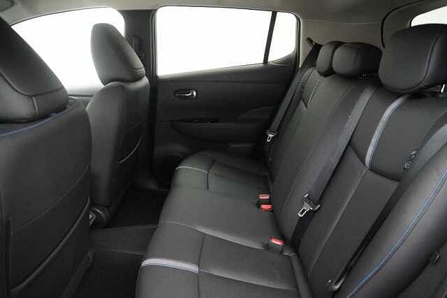 Nissan LEAF 39KW Tekna Auto with BOSE Audio and Pro Pilot Technology