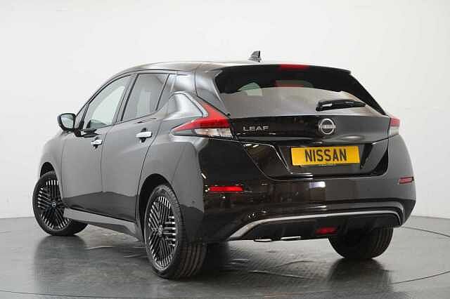 Nissan LEAF 39KW Tekna Auto with BOSE Audio and Pro Pilot Technology