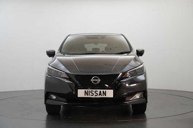 Nissan LEAF 39KW Tekna Auto with BOSE Audio and Pro Pilot Technology