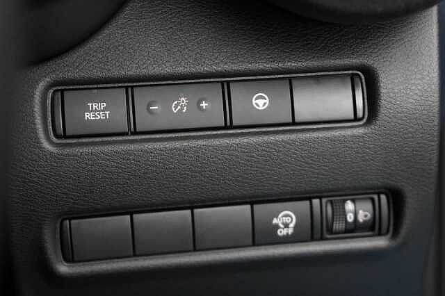 Nissan Juke 1.0 DIG-T 114 Tekna+ with BOSE Audio and Drive Assist Technology