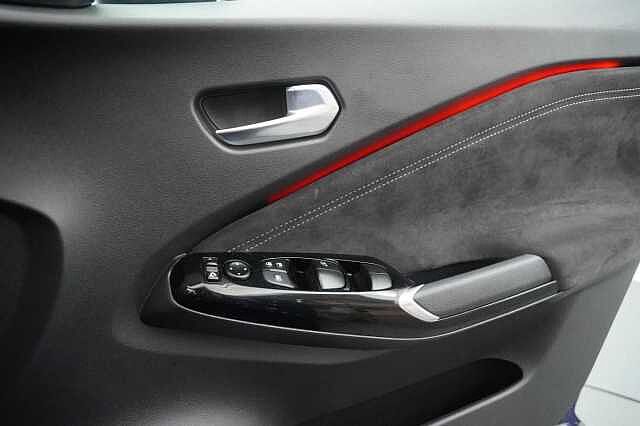 Nissan Juke 1.0 DIG-T 114 Tekna+ with BOSE Audio and Drive Assist Technology