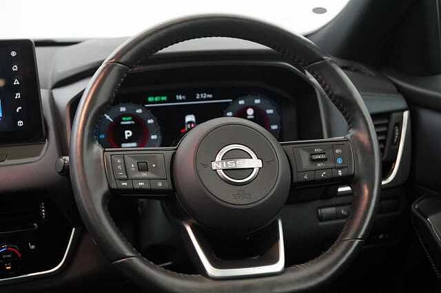 Nissan Qashqai 1.5 e-Power 190 Tekna Auto with Sat Nav + 360 View Cameras and Glass Roof