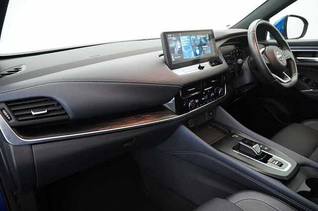 Nissan Qashqai 1.5 e-Power 190 Tekna Auto with Sat Nav + 360 View Cameras and Glass Roof