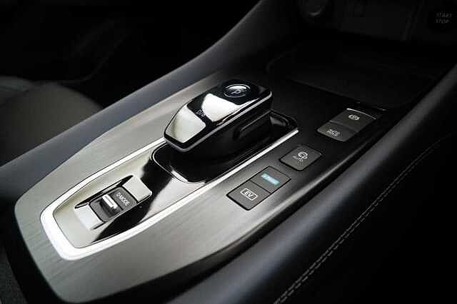 Nissan Qashqai 1.5 e-Power 190 Tekna Auto with Sat Nav + 360 View Cameras and Glass Roof