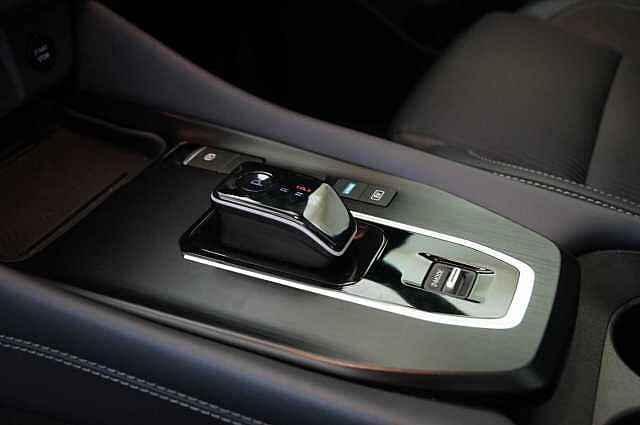 Nissan Qashqai 1.5 e-Power 190 Tekna Auto with Sat Nav + 360 View Cameras and Glass Roof