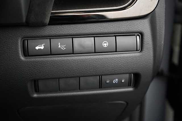 Nissan Qashqai 1.5 190 e-Power N-Design Auto with Comfort Pack Upgrade and Glass Roof
