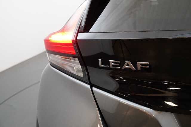 Nissan LEAF 39KW N-Connecta Auto with Sat Nav and 360 View Cameras