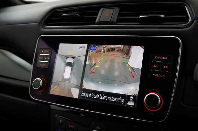 Nissan LEAF 39KW N-Connecta Auto with Sat Nav and 360 View Cameras