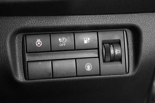 Nissan LEAF 39KW N-Connecta Auto with Sat Nav and 360 View Cameras