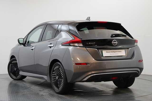 Nissan LEAF 39KW N-Connecta Auto with Sat Nav and 360 View Cameras