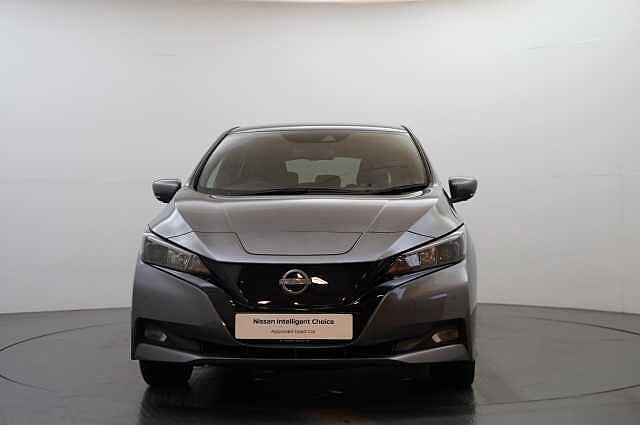 Nissan LEAF 39KW N-Connecta Auto with Sat Nav and 360 View Cameras