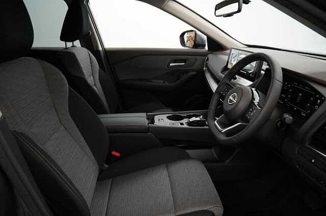 Nissan X-Trail 1.5 e-Power 204 N-Connecta Auto with 5 Seats and Sky Roof Pack Upgrade