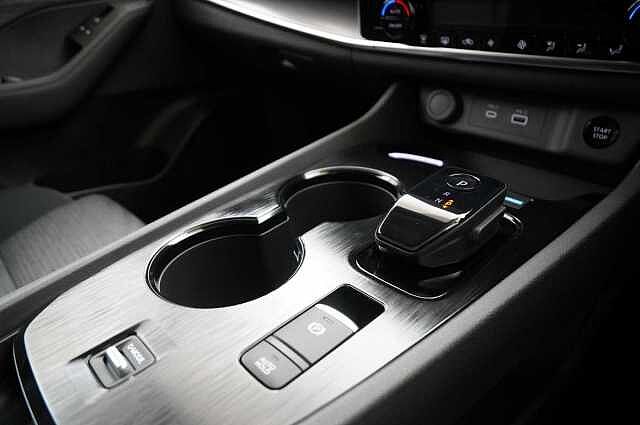 Nissan X-Trail 1.5 e-Power 204 N-Connecta Auto with 5 Seats and Sky Roof Pack Upgrade