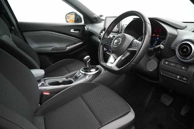 Nissan Juke 1.0 DIG-T 114 N-Connecta DCT Auto with Sat Nav and Rear View Camera