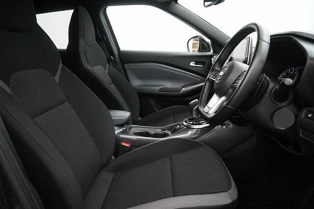 Nissan Juke 1.0 DIG-T 114 N-Connecta DCT Auto with Sat Nav and Rear View Camera