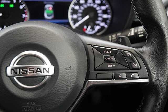 Nissan Juke 1.0 DIG-T 114 N-Connecta DCT Auto with Sat Nav and Rear View Camera