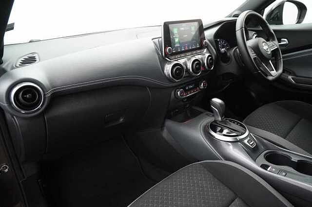 Nissan Juke 1.0 DIG-T 114 N-Connecta DCT Auto with Sat Nav and Rear View Camera
