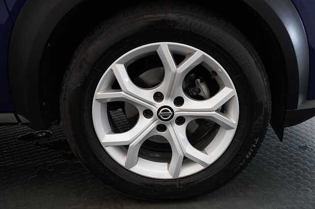 Nissan Juke 1.0 DIG-T 114 N-Connecta DCT Auto with Sat Nav and Rear View Camera