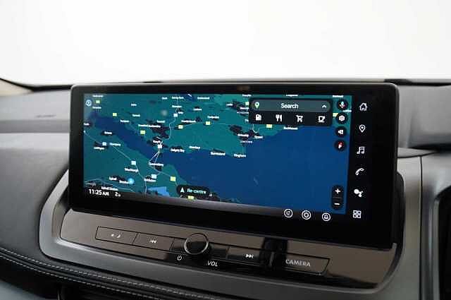 Nissan Qashqai 1.3 DIG-T MH 158 N-Connecta Auto with Glass Roof + Sat Nav and 360 Cameras