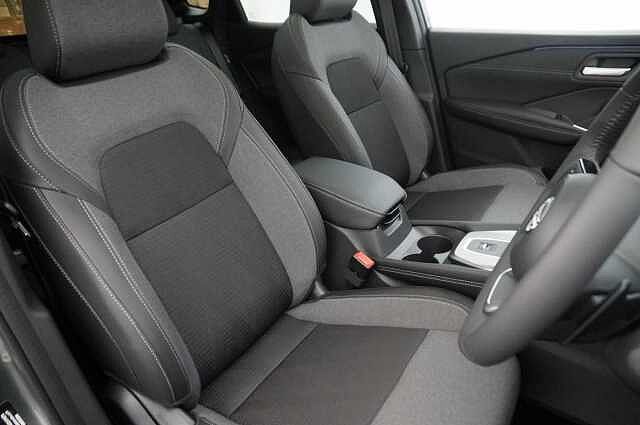 Nissan Qashqai 1.3 DIG-T MH 158 N-Connecta Auto with Glass Roof + Sat Nav and 360 Cameras