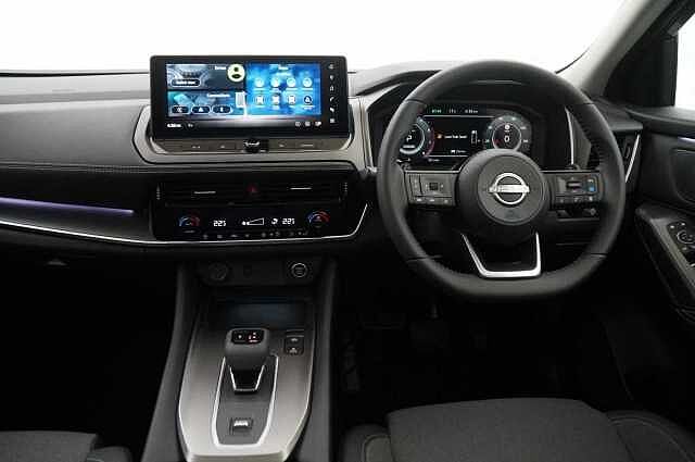 Nissan Qashqai 1.3 DIG-T MH 158 N-Connecta Auto with Glass Roof + Sat Nav and 360 Cameras