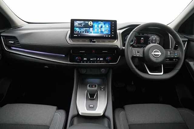 Nissan Qashqai 1.3 DIG-T MH 158 N-Connecta Auto with Glass Roof + Sat Nav and 360 Cameras