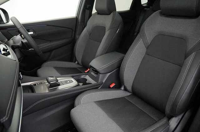 Nissan Qashqai 1.3 DIG-T MH 158 N-Connecta Auto with Glass Roof + Sat Nav and 360 Cameras