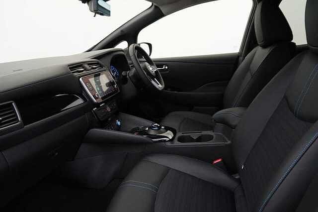 Nissan LEAF 40KW 10 Limited Edition Auto with Sat Nav and 360 View Cameras