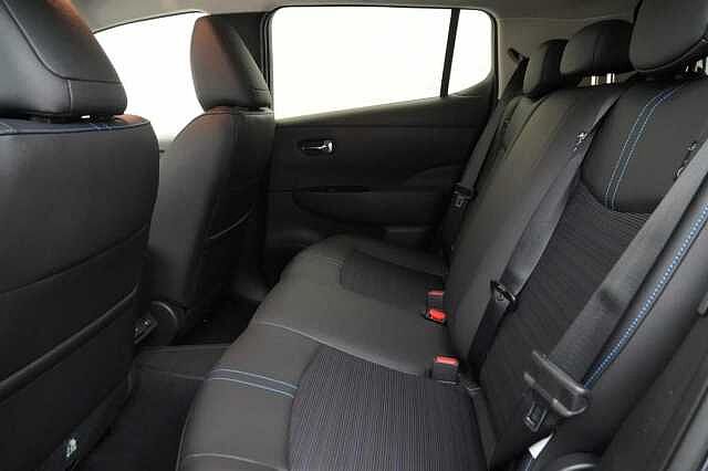 Nissan LEAF 40KW 10 Limited Edition Auto with Sat Nav and 360 View Cameras