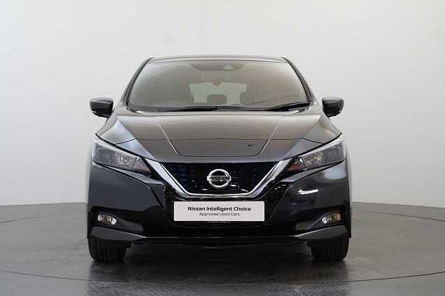 Nissan LEAF 40KW 10 Limited Edition Auto with Sat Nav and 360 View Cameras