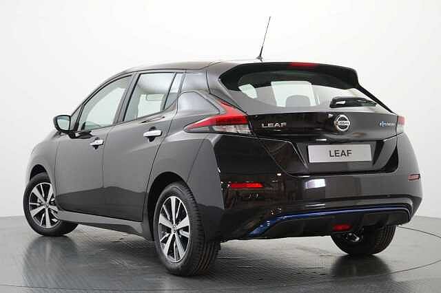 Nissan LEAF 40KW Acenta Auto with Rear View Camera and Apple + Android Integration