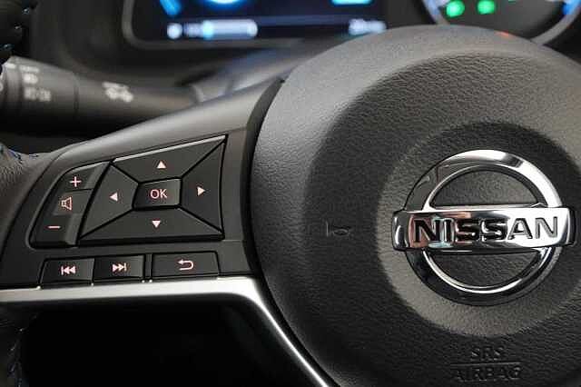Nissan LEAF 40KW Acenta Auto with Rear View Camera and Apple + Android Integration