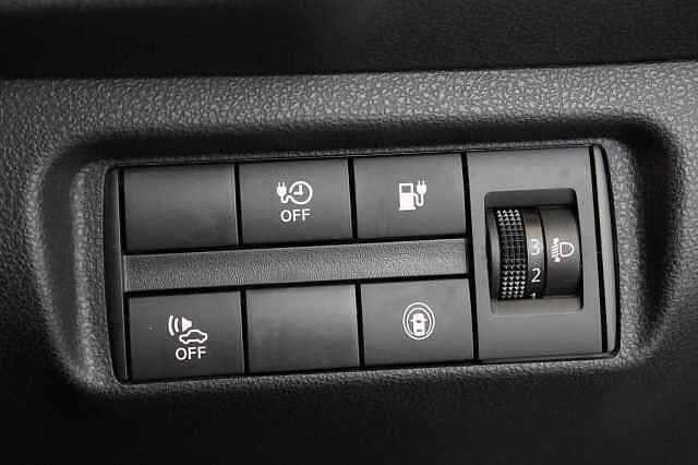 Nissan LEAF 40KW Acenta Auto with Rear View Camera and Apple + Android Integration