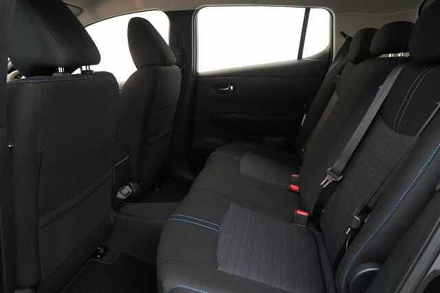 Nissan LEAF 40KW Acenta Auto with Rear View Camera and Apple + Android Integration