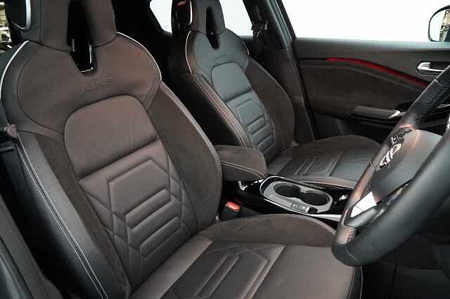 Nissan Juke 1.0 DIG-T 114 Tekna+ with BOSE Audio and Drive Assist Technology