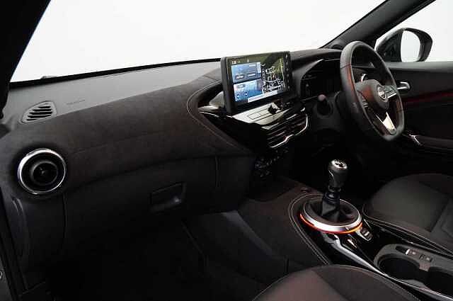 Nissan Juke 1.0 DIG-T 114 Tekna+ with BOSE Audio and Drive Assist Technology