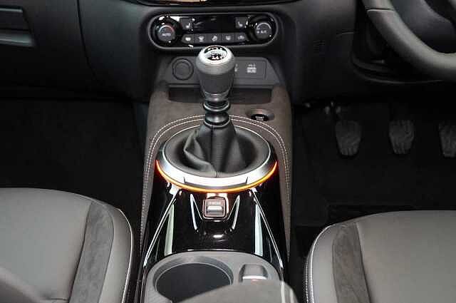 Nissan Juke 1.0 DIG-T 114 Tekna+ with BOSE Audio and Drive Assist Technology