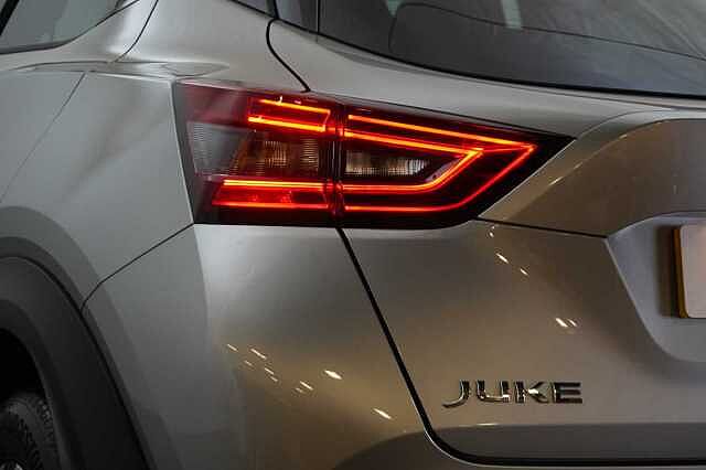 Nissan Juke 1.0 DIG-T 114 N-Connecta with Sat Nav and Rear View Camera