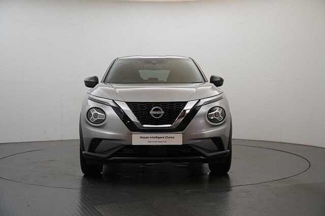 Nissan Juke 1.0 DIG-T 114 N-Connecta with Sat Nav and Rear View Camera