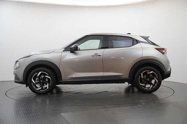 Nissan Juke 1.0 DIG-T 114 N-Connecta with Sat Nav and Rear View Camera