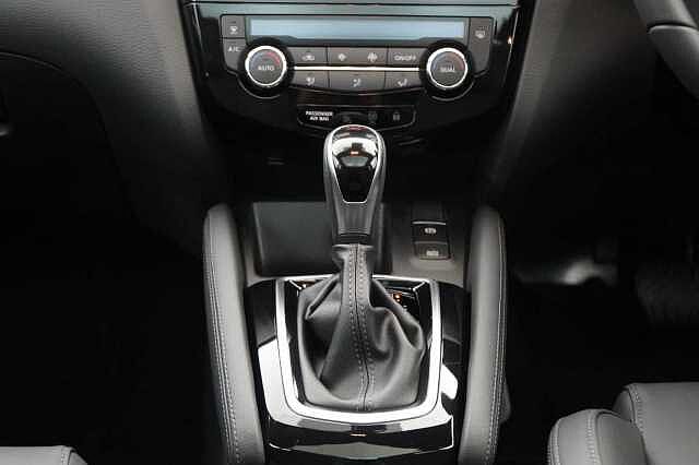 Nissan Qashqai 1.3 DIG-T 160 N-TEC DCT Auto Limited Edition with Glass Roof and Pro Pilot