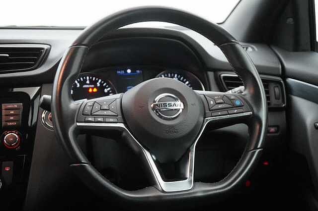 Nissan Qashqai 1.3 DIG-T 160 N-TEC DCT Auto Limited Edition with Glass Roof and Pro Pilot