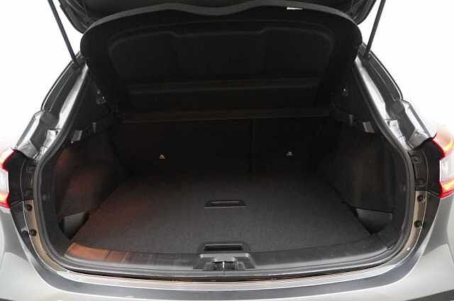 Nissan Qashqai 1.3 DIG-T 160 N-TEC DCT Auto Limited Edition with Glass Roof and Pro Pilot