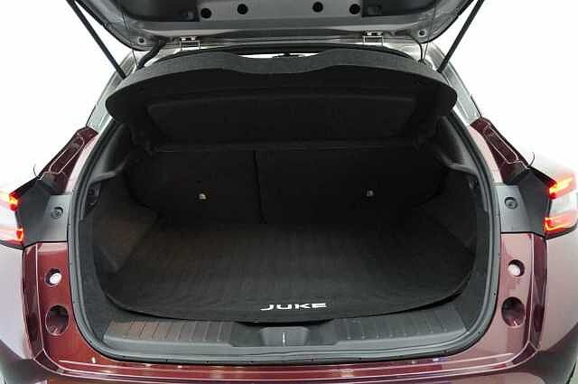 Nissan Juke 1.0 DIG-T 114 Tekna+ with BOSE Audio and Drive Assist Technology