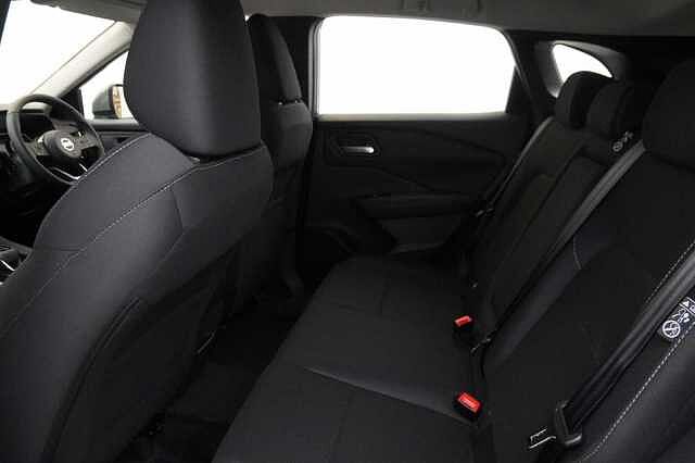 Nissan Qashqai 1.3 DIG-T MH 158 Acenta Premium X-Tronic Auto with Rear View Camera
