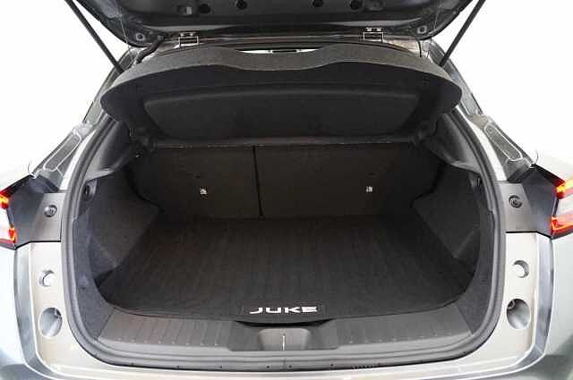 Nissan Juke 1.0 DIG-T 114 N-Connecta with Sat Nav and Rear View Camera