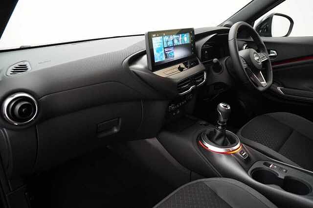 Nissan Juke 1.0 DIG-T 114 N-Connecta with Sat Nav and Rear View Camera