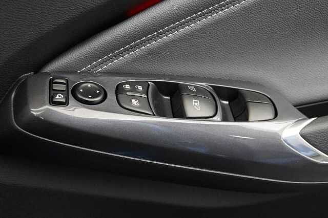 Nissan Juke 1.0 DIG-T 114 Tekna with BOSE Audio and Drive Assist Technology