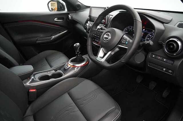 Nissan Juke 1.0 DIG-T 114 Tekna with BOSE Audio and Drive Assist Technology