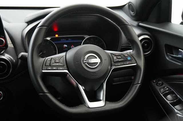 Nissan Juke 1.0 DIG-T 114 Tekna with BOSE Audio and Drive Assist Technology